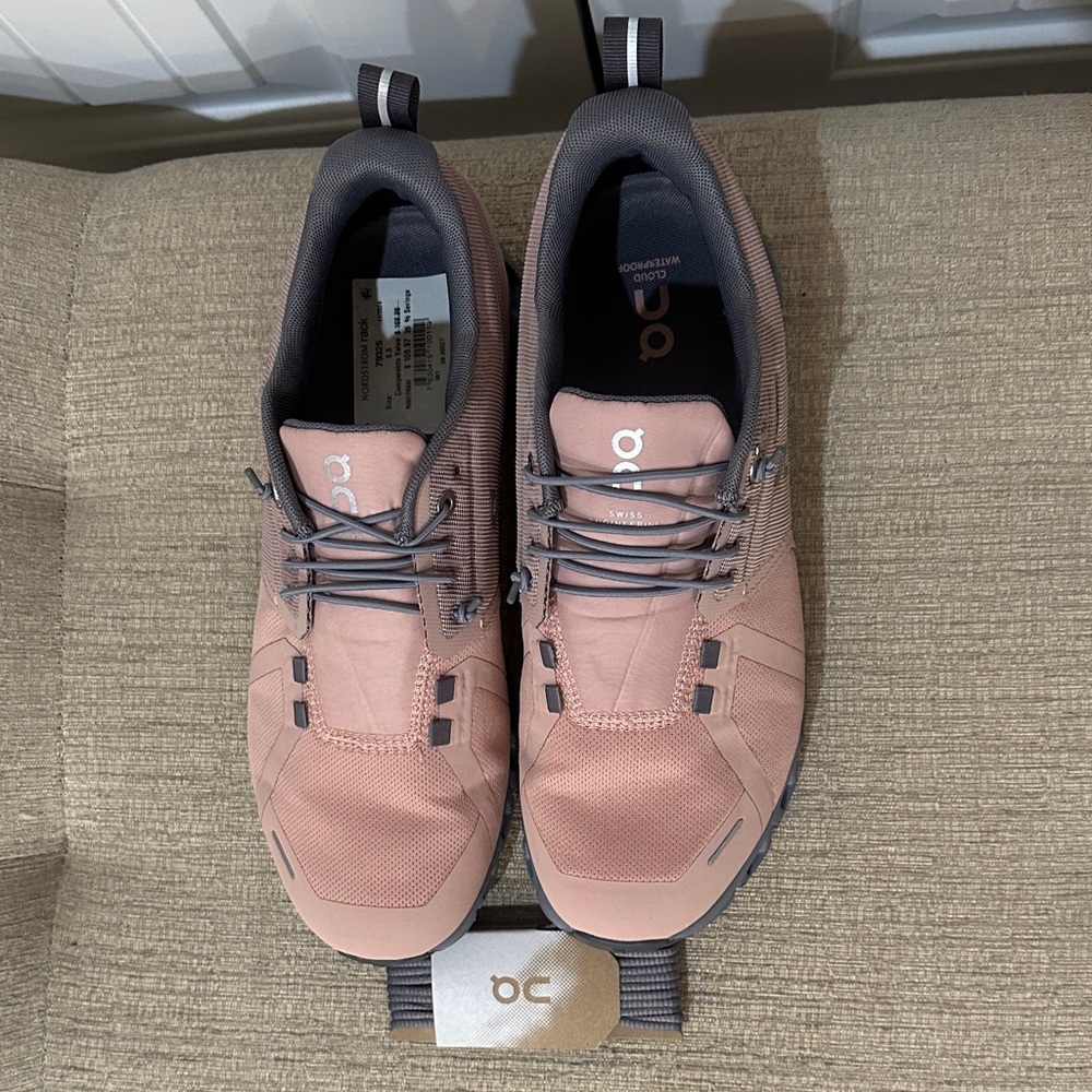 On Cloud Women’s Rose Running Shoes